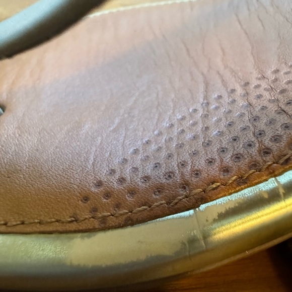 Women's FitFlop Pewter/Gold Sandals women’s sized 6 - Picture 6 of 9